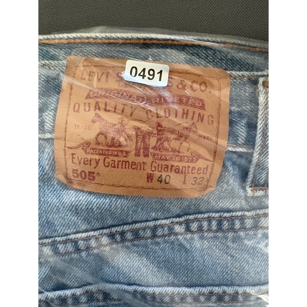 Vintage Levis 505 Regular Fit Straight Leg Jeans Light Wash Denim 40x32 Canada - Picture 11 of 11